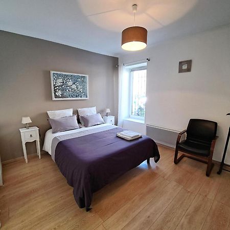 Chambre Privee Independante Dans Une Maison Neffies Экстерьер фото